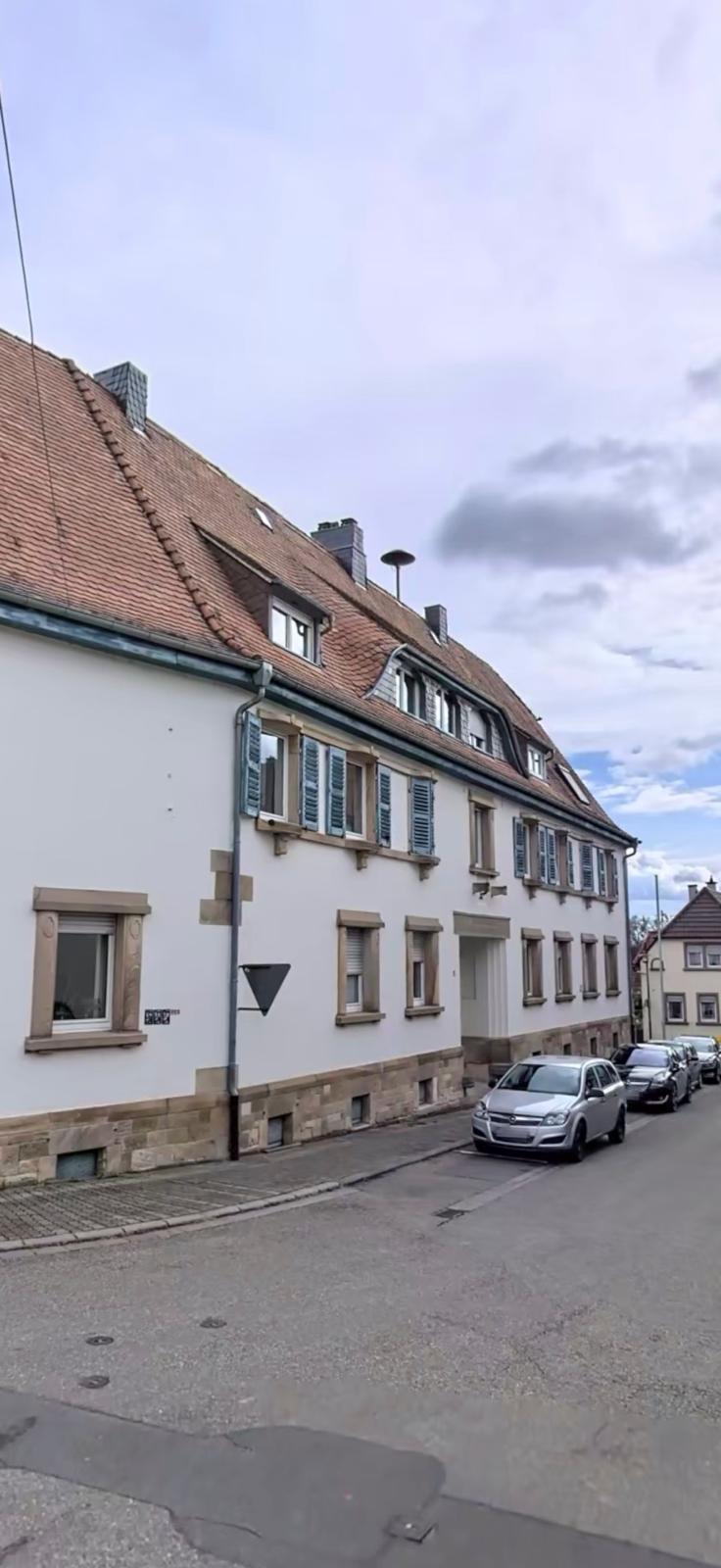 Renovierte 3ZKB in zentraler Lage von Essingen – Außenansicht | Rhein & Reben Immobilien Außenansicht